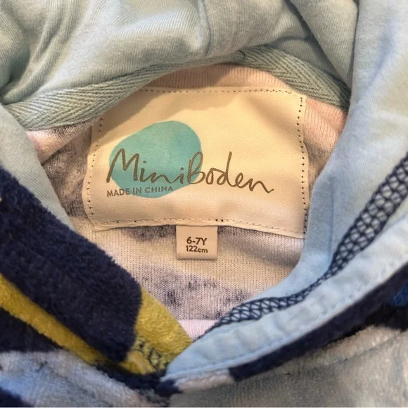 Mini Boden 6/7 Shark Toweling Hoodie - Picture 2 of 3